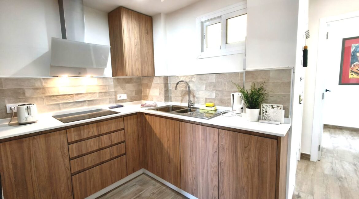 0c4f3085-3510-42c2-b050-31f879f4b745