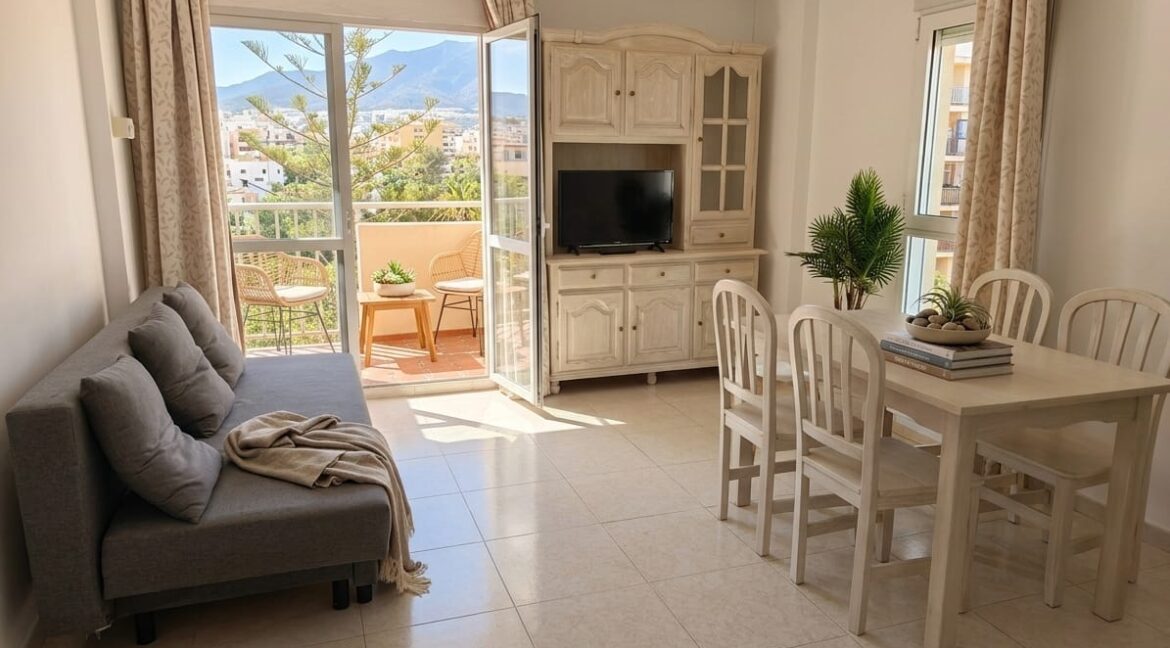 76bee2f5-bdf2-452f-9248-034c697a893e