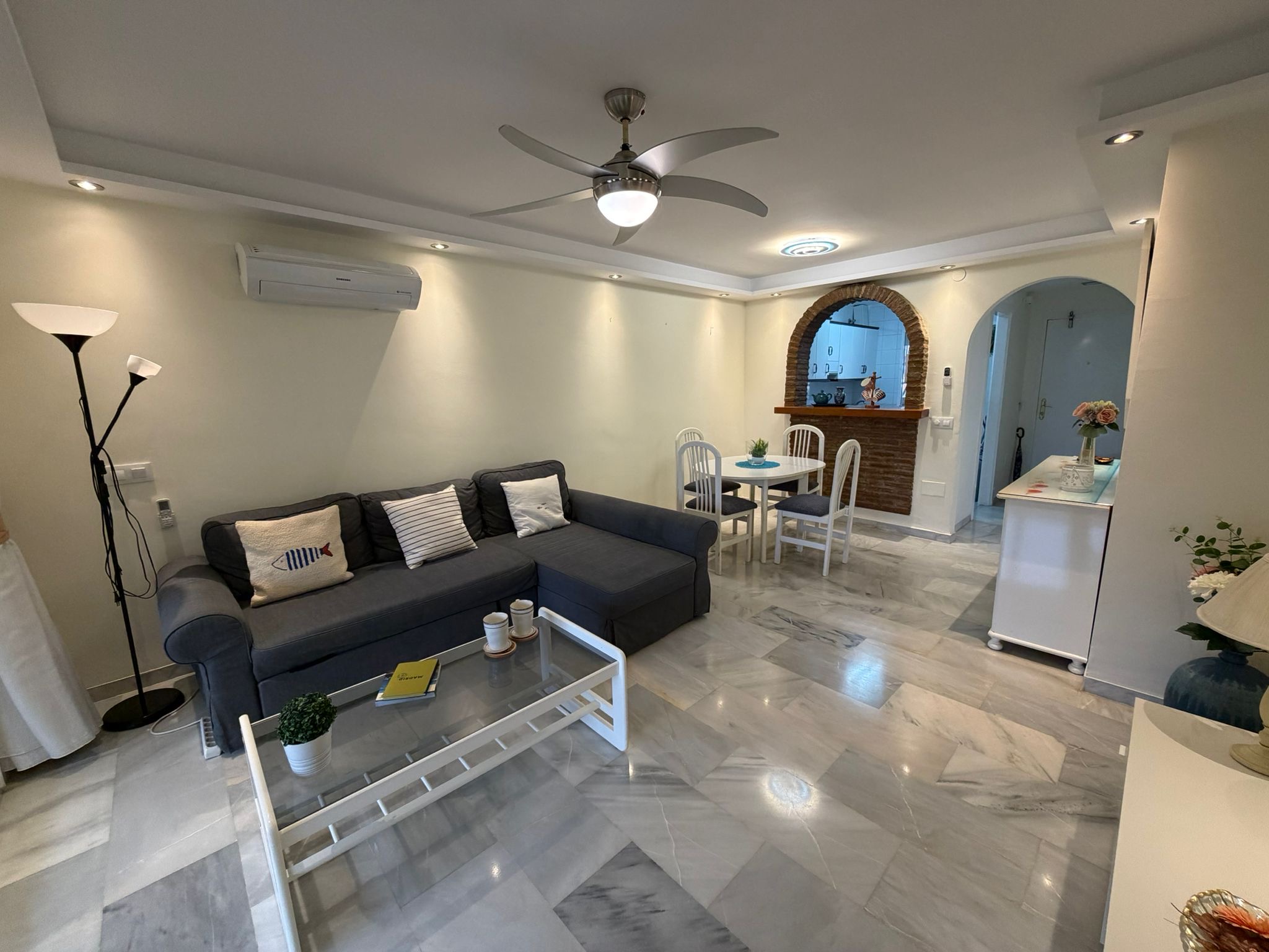 50730088-168F-40F9-9D05-3B5E13100F75