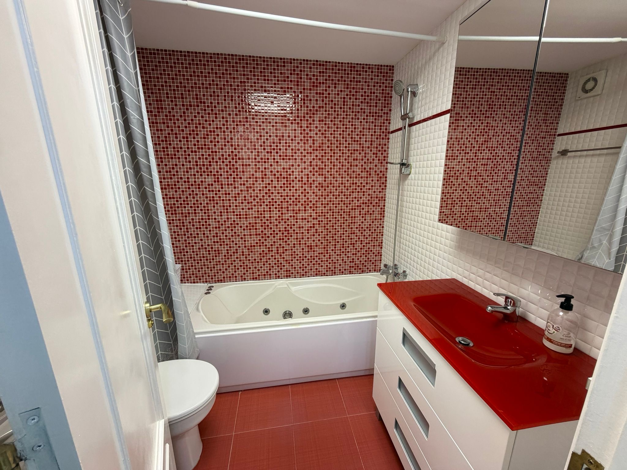 6C2DED47-449E-4D4E-AA14-F3CCA3587278