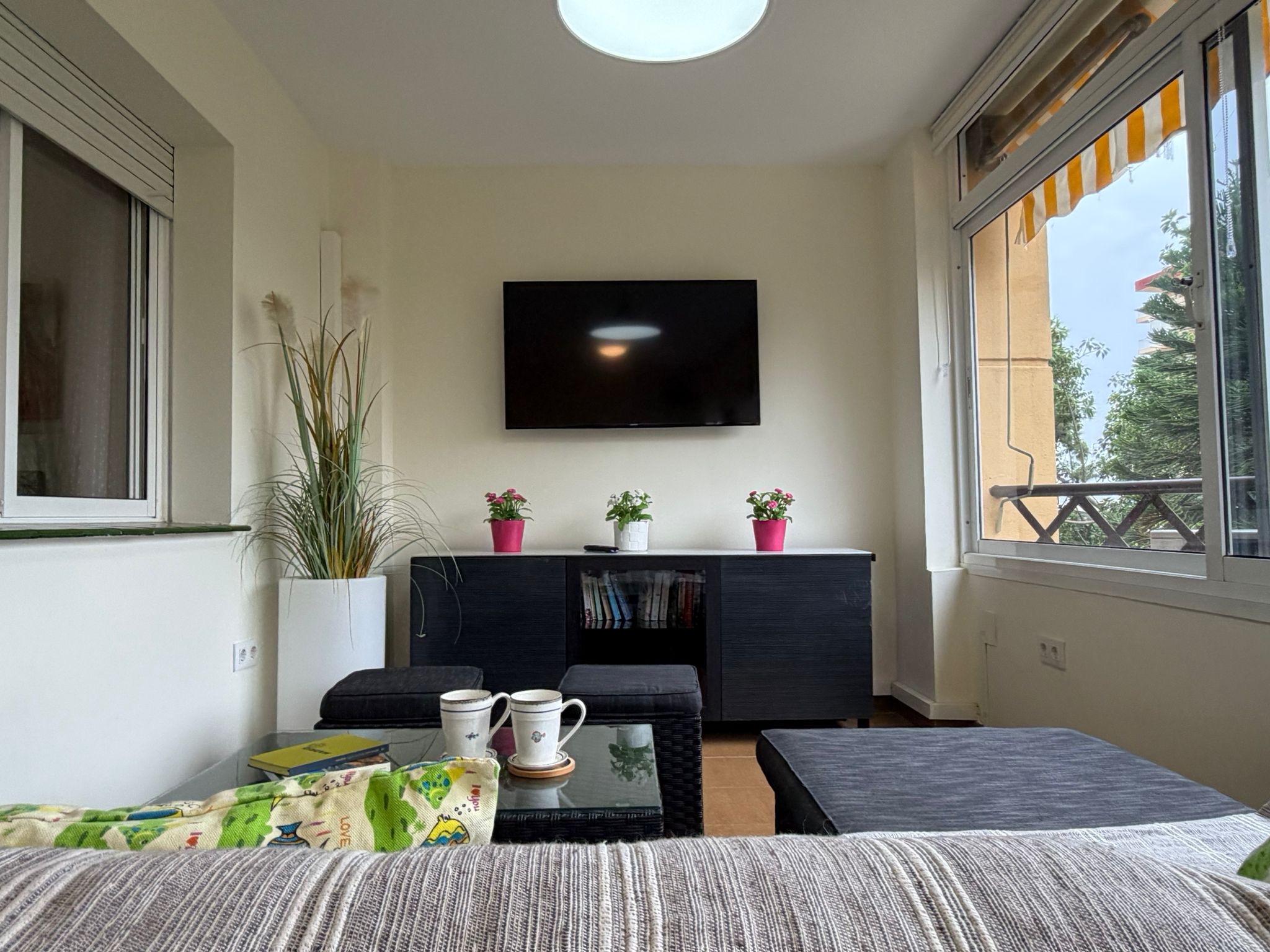 C0E6D73B-9370-43CC-828C-73B4201F08A4