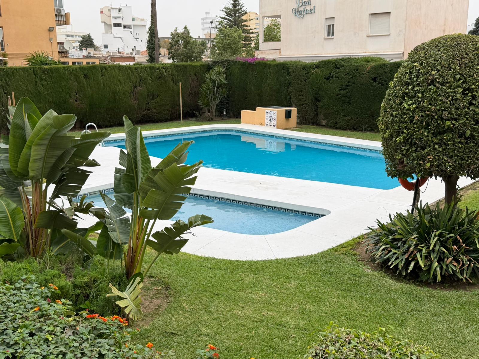 FB216455-E8B7-4647-9437-80DFC8A69C61